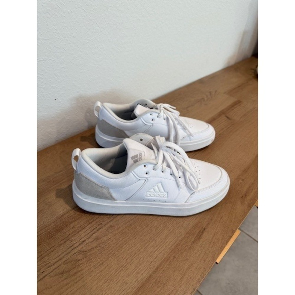 Adidas Parkstreet Sneakers Women's Size 8 White Casual Tennis Shoes